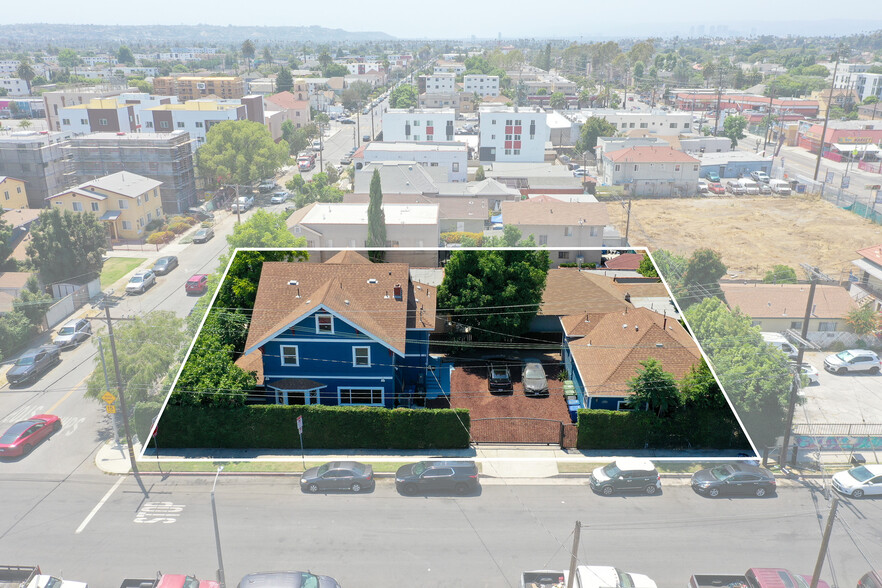 1327 W 35th St, Los Angeles, CA à vendre - Photo de l’immeuble – Image 1 sur 28