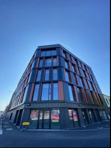 Bureau dans Le Havre à vendre - Photo de l’immeuble – Image 1 sur 3