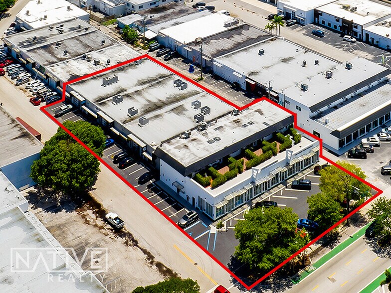 Mixed-use Portfolio in Studio City portefeuille de 4 biens à vendre sur LoopNet.fr - Photo de l’immeuble – Image 1 sur 28