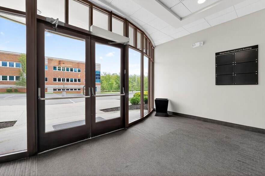 1240 New Scotland Rd, Slingerlands, NY à louer - Photo de l’immeuble – Image 3 sur 27