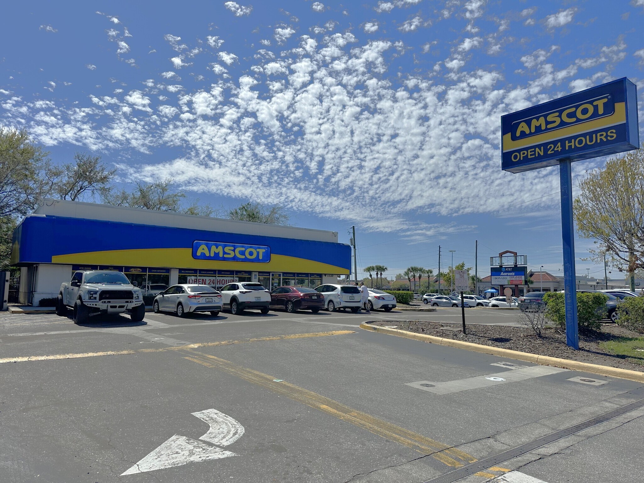 1120 W Vine St, Kissimmee, FL à vendre Photo de l’immeuble– Image 1 sur 6