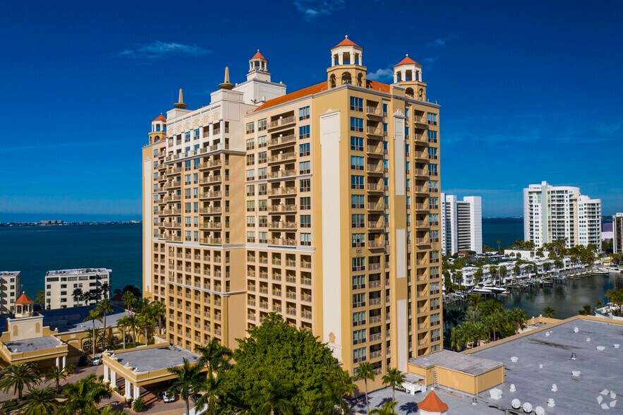 1111 Ritz Carlton Dr, Sarasota, FL à louer - Photo principale – Image 2 sur 8
