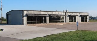 Plus de détails pour 4710 S Emporia Cir, Wichita, KS - Local d'activités à louer