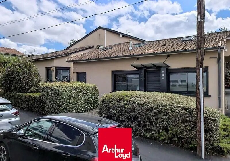 Bureau dans Neuville-sur-Saône à louer Photo de l’immeuble– Image 1 sur 3