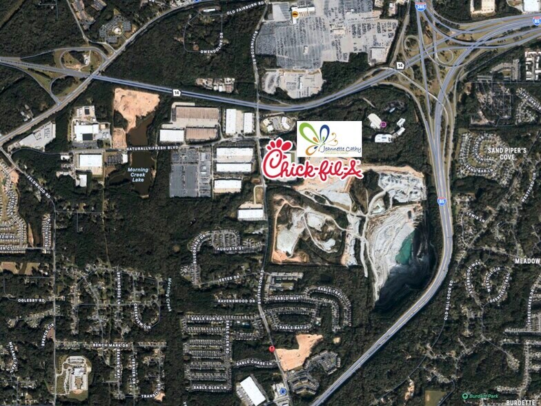 5735 Buffington rd, Atlanta, GA à vendre - Photo de l’immeuble – Image 2 sur 4