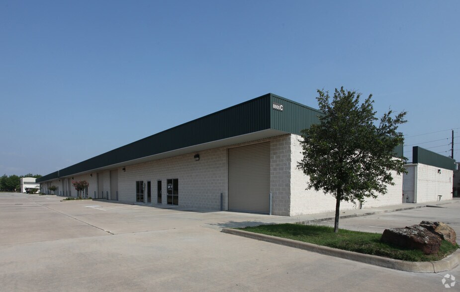 12551 Steeple Way Blvd, Houston, TX à louer - Photo principale – Image 3 sur 4
