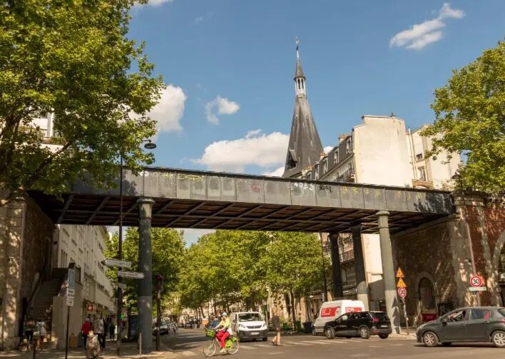 Local commercial dans Paris à vendre - Photo de l’immeuble – Image 1 sur 2