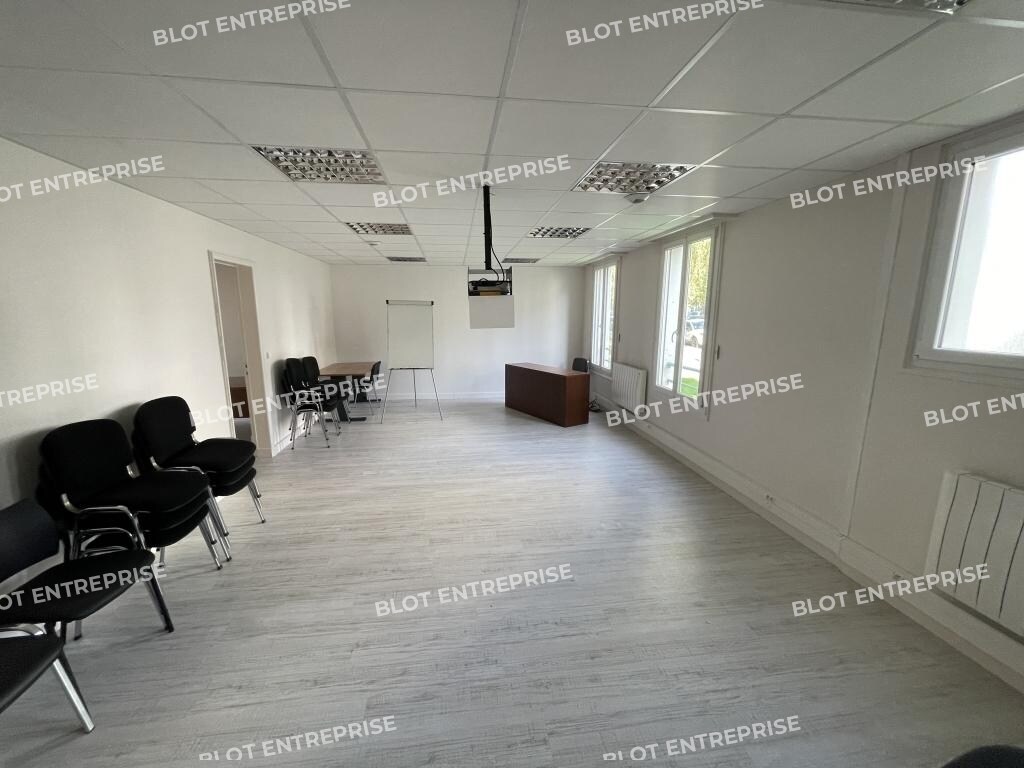 Bureau dans Brech à louer Photo intérieure– Image 1 sur 5