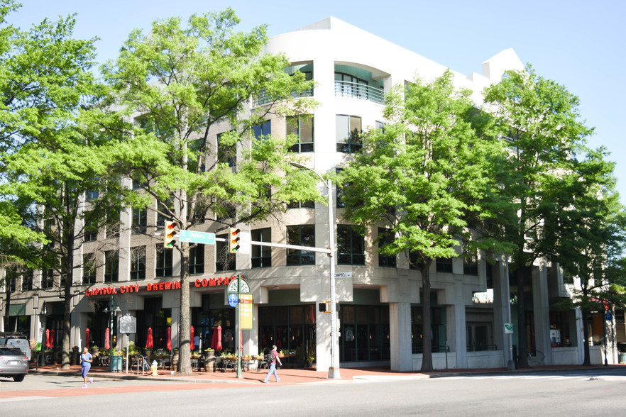 2700 S Quincy St, Arlington, VA à louer - Photo de l’immeuble – Image 3 sur 12