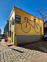 1028 33rd St NW, Washington, DC à louer Photo de l’immeuble– Image 2 sur 3