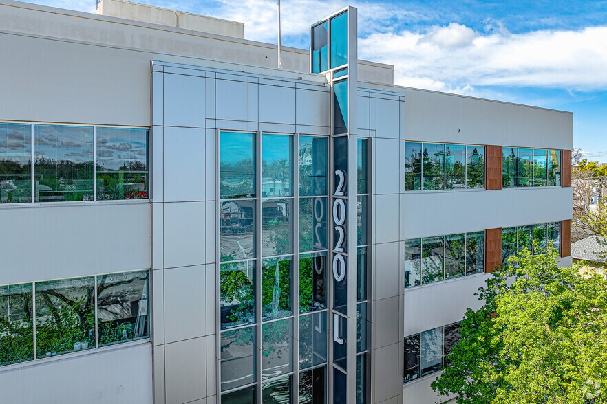 2020 L St, Sacramento, CA à louer - Photo de l’immeuble – Image 2 sur 10