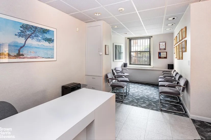 115 E 61st St, New York, NY 10065 - Lot C - - Photo intérieure - Image 2 of 11