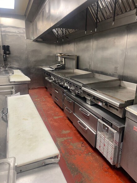 6606 N Sheridan Rd, Chicago, IL à louer - Photo intérieure – Image 2 sur 4