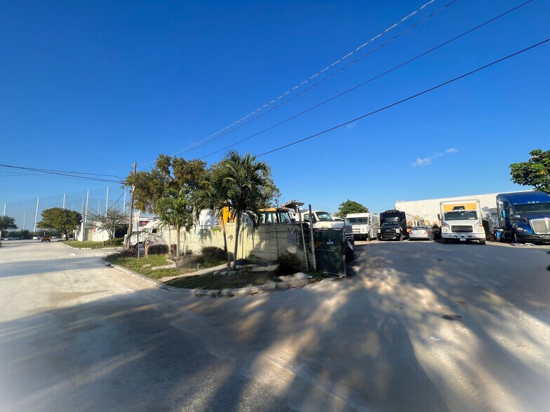 16951 NW 4th Ave, North Miami Beach, FL à vendre - Autre – Image 3 sur 4