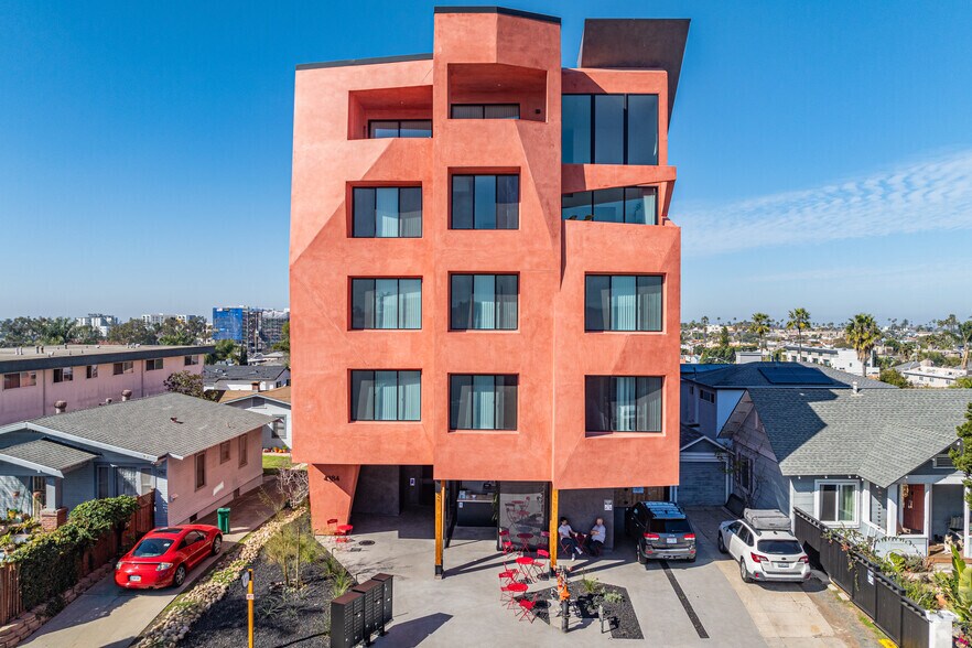 4384 Hamilton St, San Diego, CA à vendre - Photo de l’immeuble – Image 3 sur 12