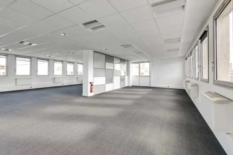 114 Rue Chaptal, Levallois-Perret à louer - Photo de l’immeuble – Image 2 sur 6