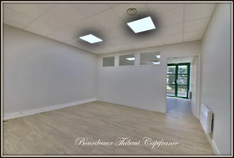 Local d’activités dans Montlhéry à louer - Photo intérieure – Image 3 sur 6