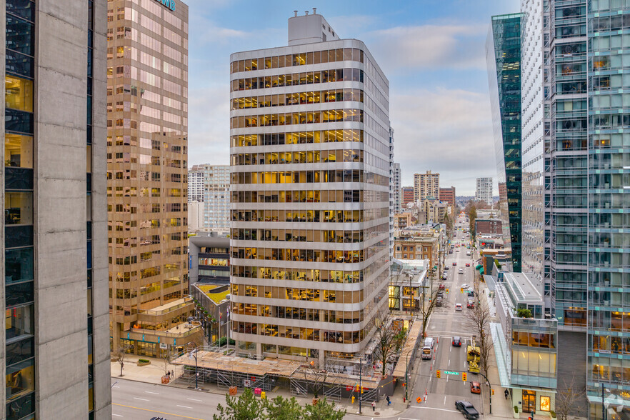 1090 W Georgia St, Vancouver, BC à louer - Photo de l’immeuble – Image 1 sur 5