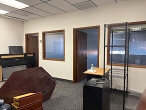 1232 E Broadway Rd, Tempe, AZ à louer Photo intérieure– Image 1 sur 6