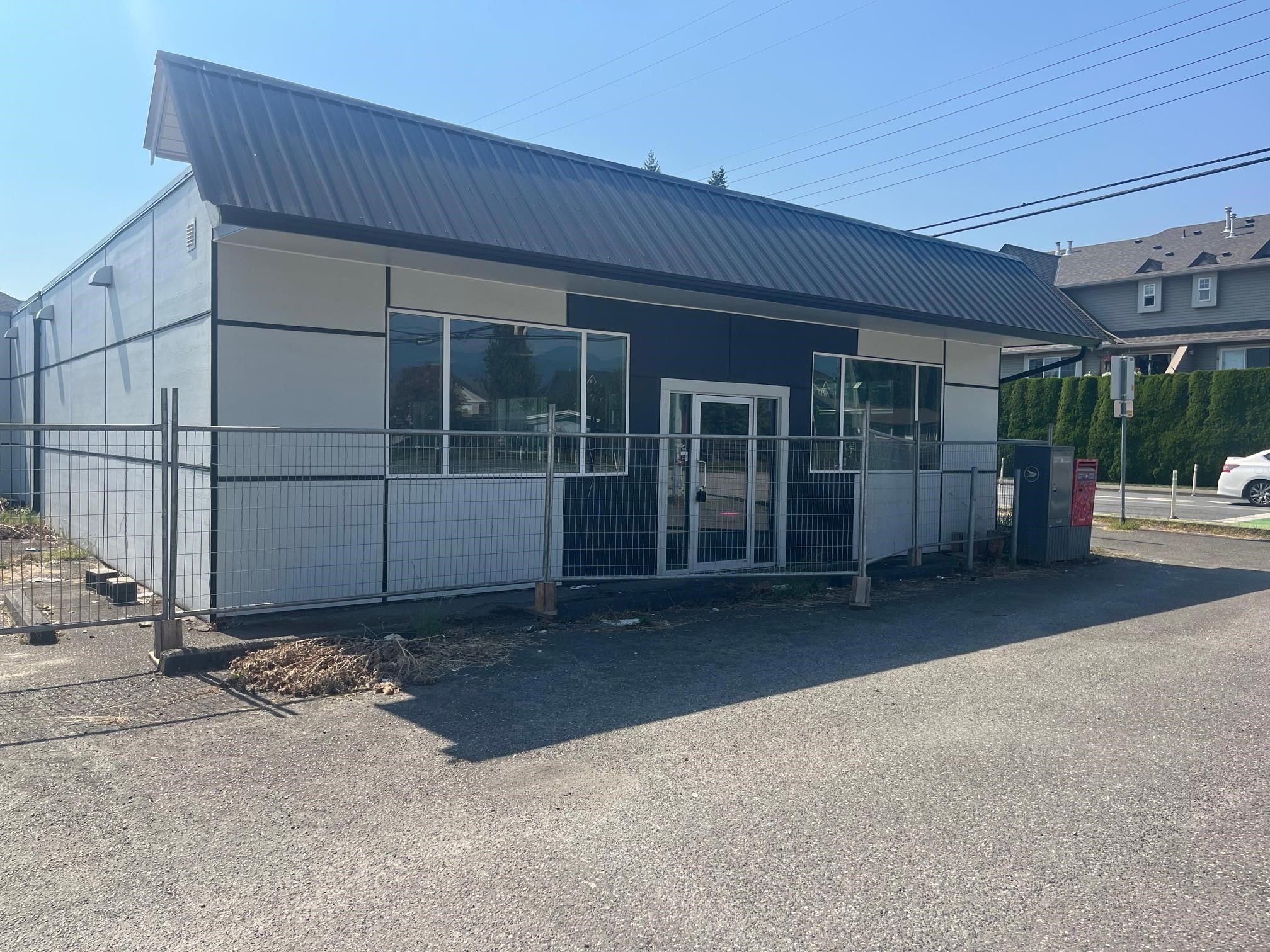 46604 First Ave, Chilliwack, BC à louer Photo principale– Image 1 sur 9