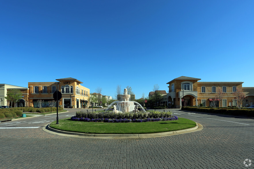1000 Highland Colony Pky, Ridgeland, MS à louer - Photo de l’immeuble – Image 3 sur 8