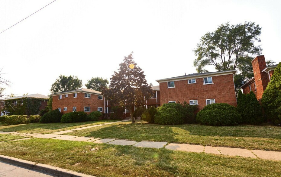 18435 Hoover St, Detroit, MI à vendre - Photo de l’immeuble – Image 2 sur 10