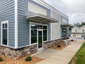 106 Commerce Center Loop, Mooresville, NC à louer Photo de l’immeuble– Image 1 sur 9