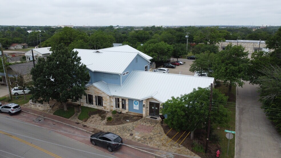 12 Chisholm Trl, Round Rock, TX à louer - Photo de l’immeuble – Image 2 sur 16