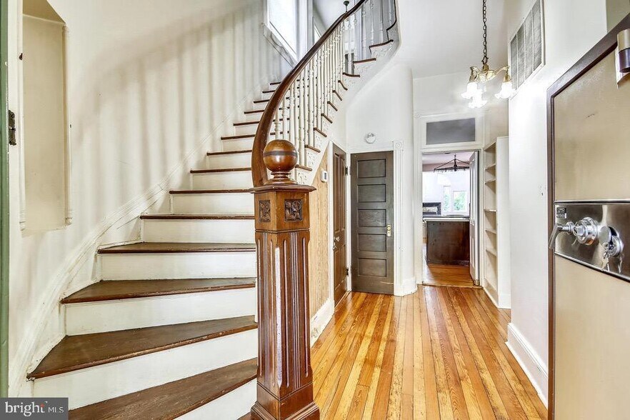 33 W Main St, New Market, MD à louer - Photo de l’immeuble – Image 3 sur 15