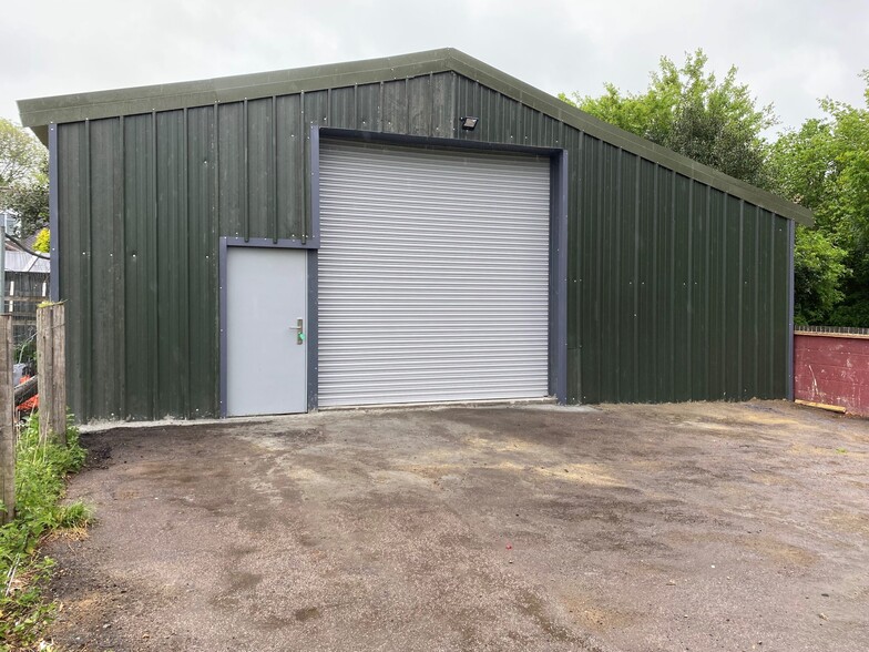 Harthall Ln, Hemel Hempstead à louer - Photo de l’immeuble – Image 1 sur 3