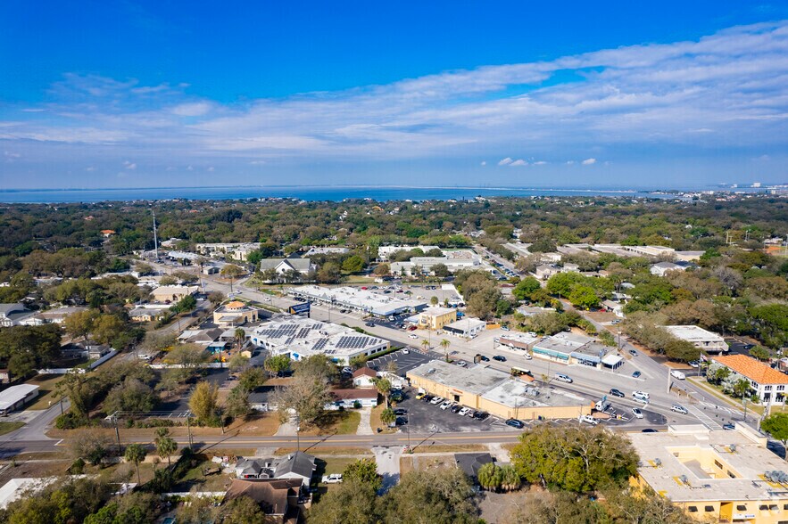 4245 Henderson Blvd, Tampa, FL à louer - Aérien – Image 2 sur 9