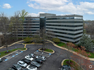Plus de détails pour 12450 Fair Lakes Cir, Fairfax, VA - Bureau à louer