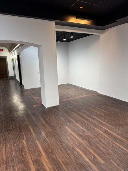 80 Main St, New Canaan, CT à louer - Photo de l’immeuble – Image 2 sur 22