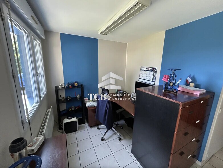 Local d'activités dans Nantes à vendre - Photo de l’immeuble – Image 3 sur 11