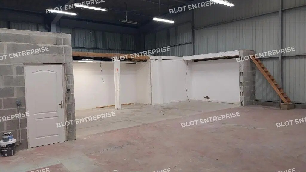 Local d’activités dans Saint-Alban à louer Photo intérieure– Image 1 sur 4