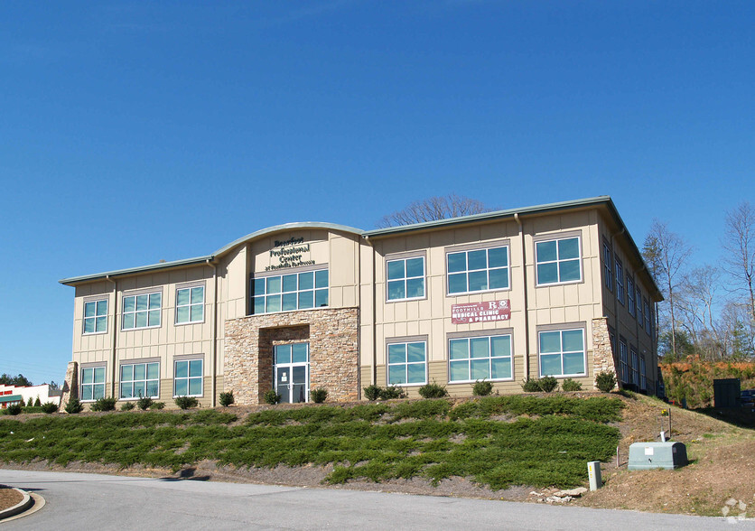 25 Foothills Pky, Marble Hill, GA à louer - Photo de l’immeuble – Image 1 sur 2