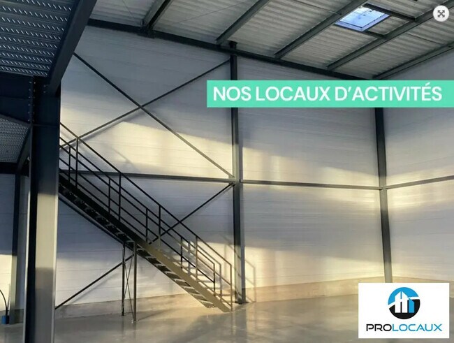 Plus de détails pour Local d’activités à vendre