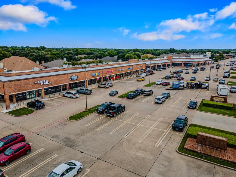 5401-5531 S Hulen St, Fort Worth, TX à louer - Photo de l’immeuble – Image 1 sur 11
