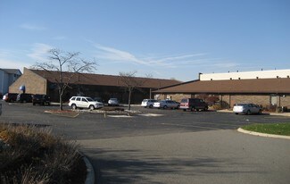 Plus de détails pour 43121-43171 Dalcoma Dr, Clinton Township, MI - Bureau à louer