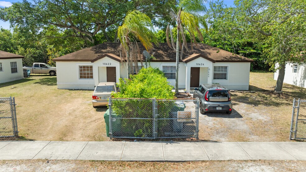 10622 SW 182nd St, Miami, FL à vendre - Photo principale – Image 1 sur 1