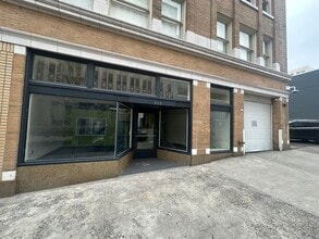 1127-1140 SW Morrison St, Portland, OR à louer Photo de l’immeuble– Image 1 sur 7