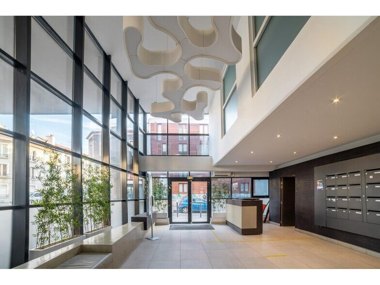 66 Rue Marceau, Montreuil à louer - Hall d’entrée – Image 2 sur 6
