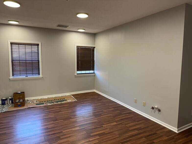 7800 Cooper Rd, Montgomery, OH à louer - Photo de l’immeuble – Image 3 sur 8