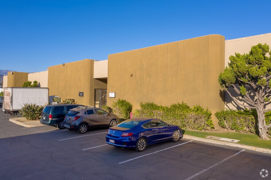 812-816 N Grand Ave, Covina, CA à louer - Photo de l’immeuble – Image 3 sur 6