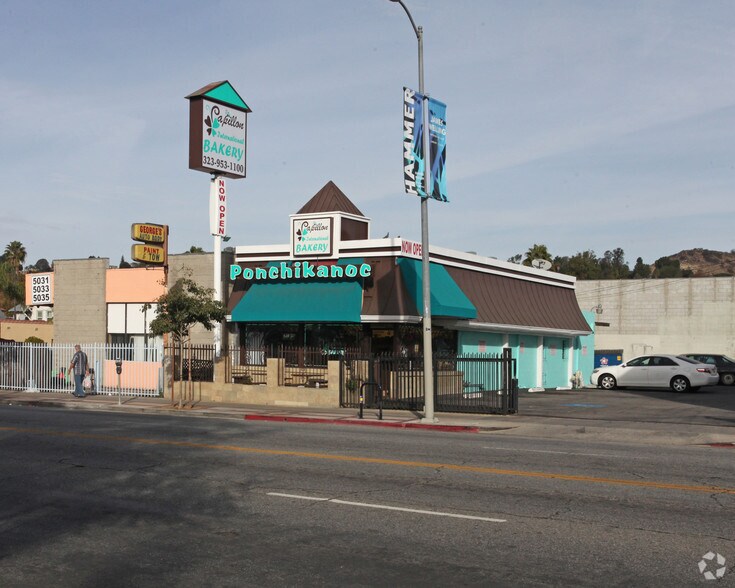 East Hollywood Portfolio Sale portefeuille de 3 biens à vendre sur LoopNet.fr - Photo principale – Image 2 sur 3