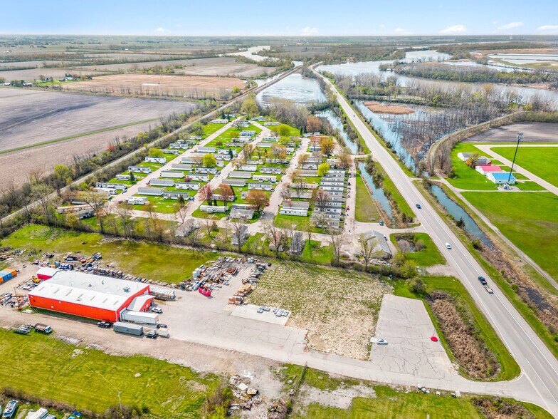 765 S River Rd, Bay City, MI à vendre - Photo de l’immeuble – Image 3 sur 10
