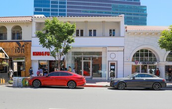 1136-1140 Westwood Blvd, Los Angeles, CA à louer Photo de l’immeuble– Image 2 sur 7