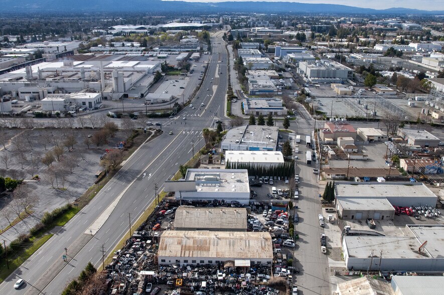 790 Comstock St, Santa Clara, CA à vendre - Photo de l’immeuble – Image 3 sur 7