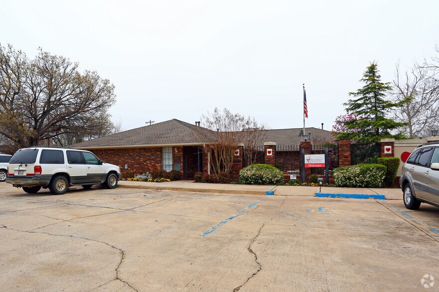 1301 NE 14th St, Oklahoma City, OK à vendre - Photo principale – Image 1 sur 3