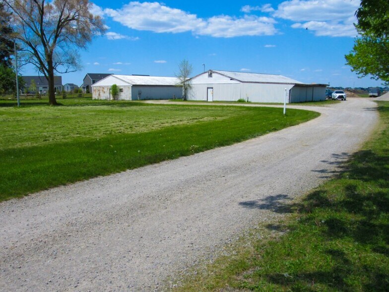 13010 Five Point Rd, Perrysburg, OH à vendre - Photo de l’immeuble – Image 2 sur 14